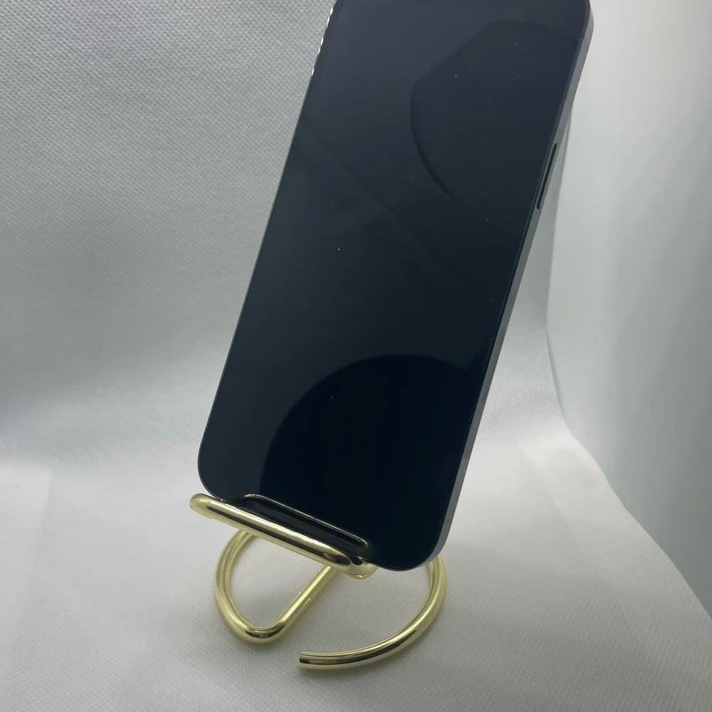 Apple iPhone in Elegant Green